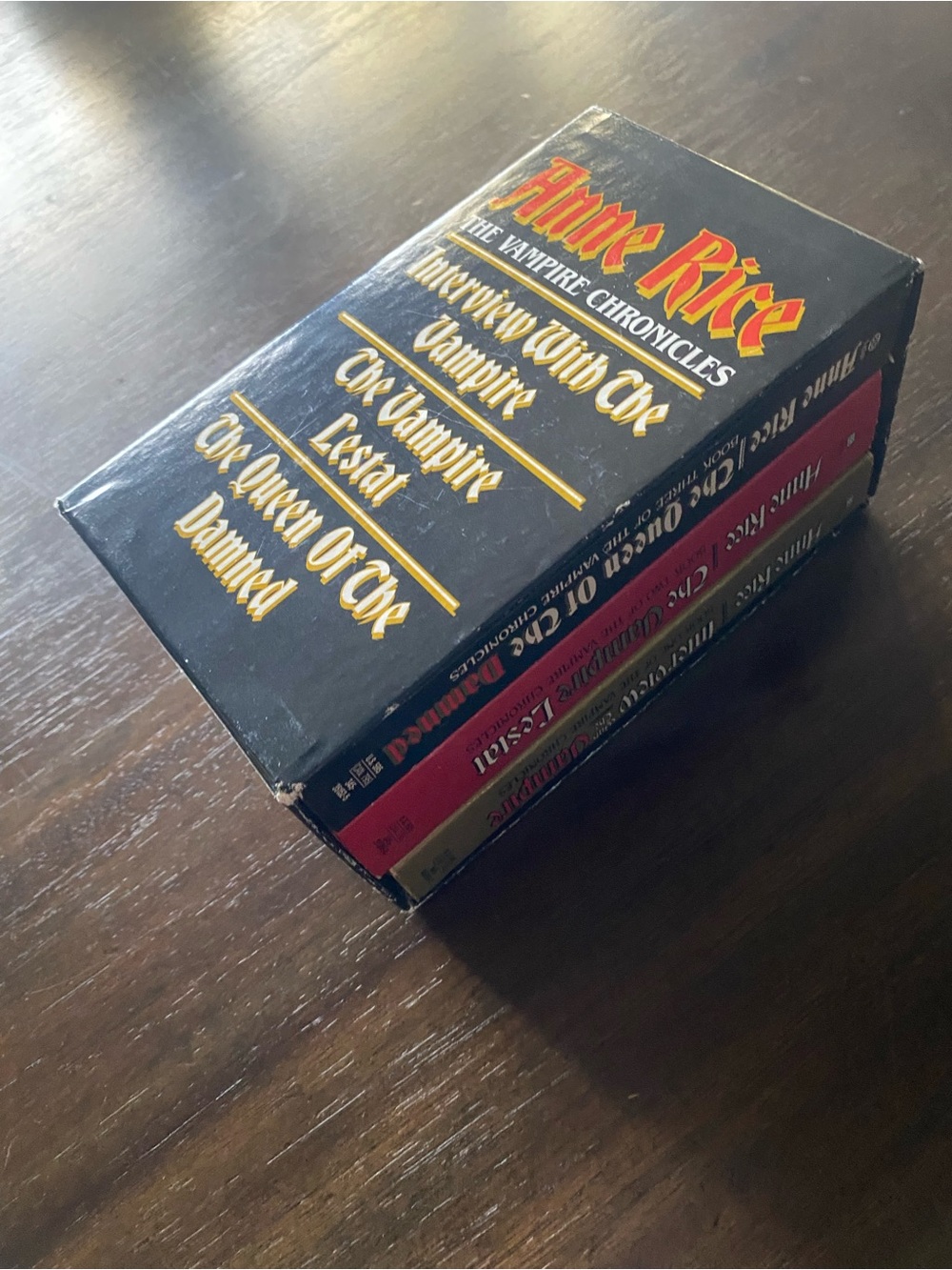 Anne Rice Vampire Chronicles Boxed Book Set - Black/Red/Gold - Picture 3 of 5